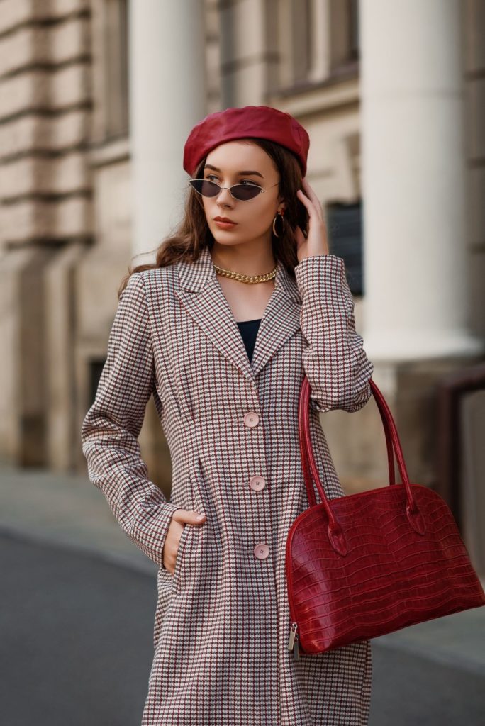 Torebka bordowa damska stylizacje