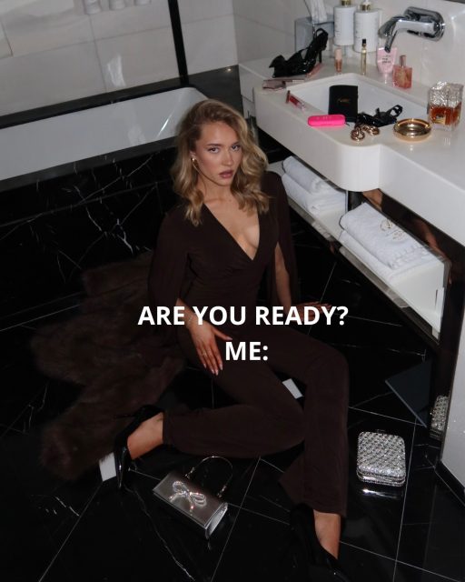 Ten moment, gdy styl jest gotowy szybciej niż Ty 🔥
Wieczorowy look idealny na Valentine’s i każdą noc, kiedy chcesz błyszczeć. 💘
Kombinezon Andrika: 402092