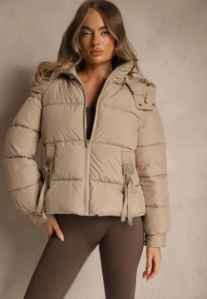 beżowa kurtka puffer