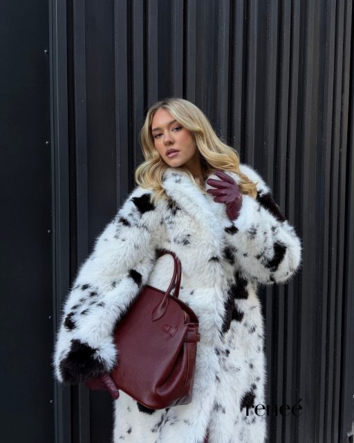 Jeśli chodzi o printy, ten jest totalnym viralem. Minimal effort, maximum effect. ✨ Futerko Otirona: 399951