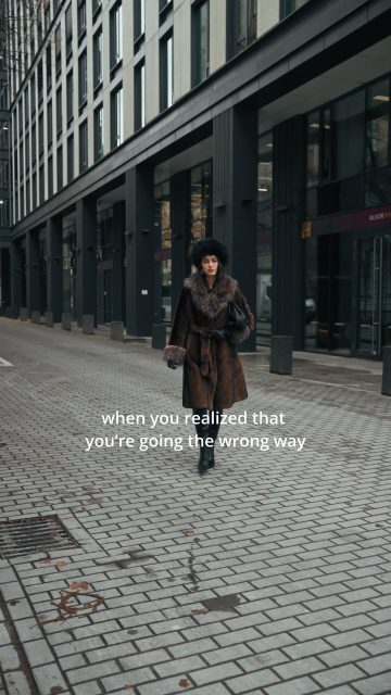 🔥 Lost? Maybe.
Looking iconic in faux fur? Always.🤎
Futerko Tiobella: 398567