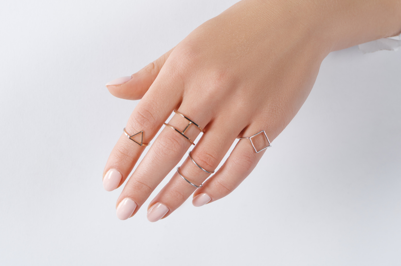 minimalistyczne pierścionki damskie