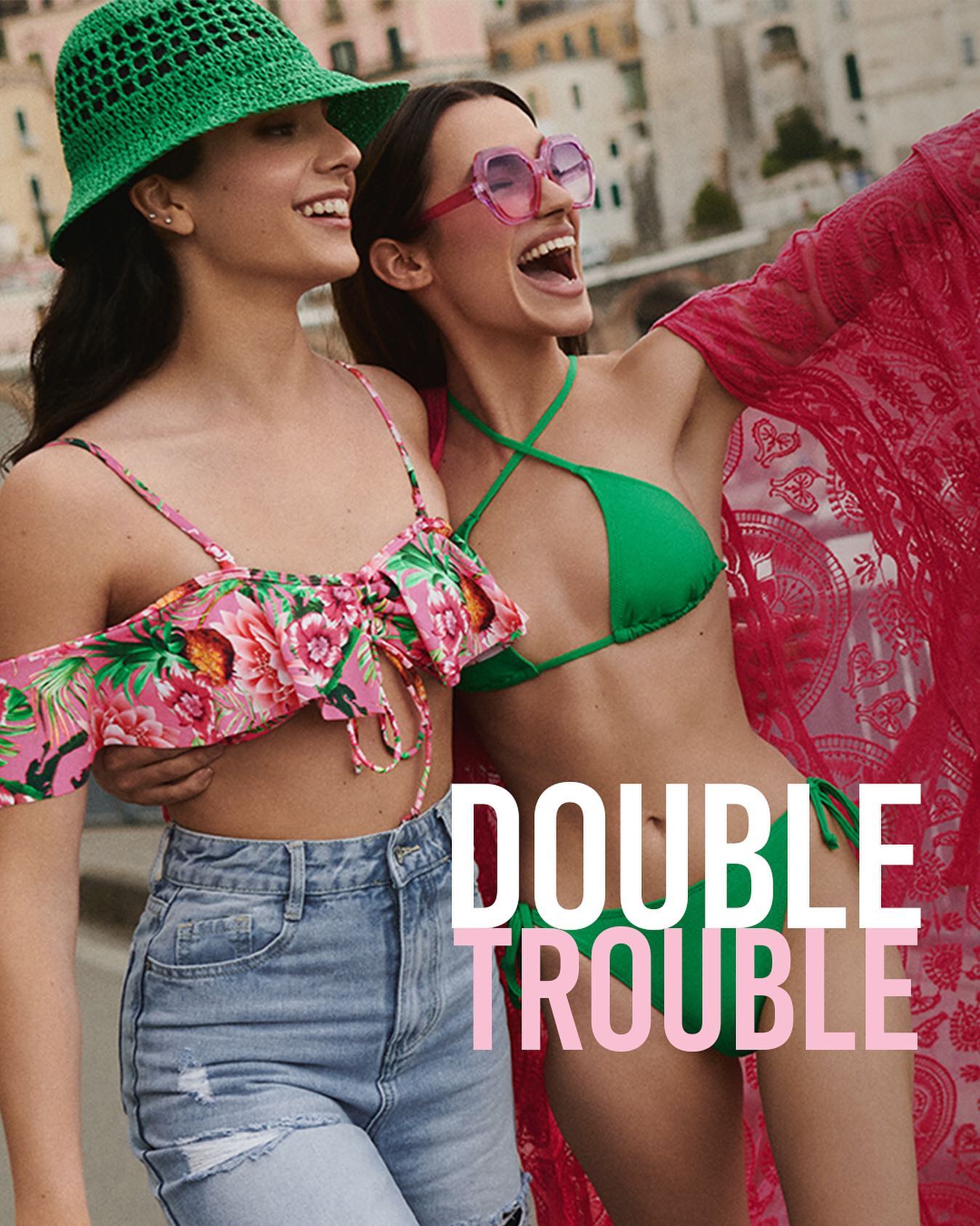 DOUBLE TROUBLE! 🔥🔥 Odkryj wakacyjną historię dwóch #reneegirls w słonecznej Italii! 🌞 Te dziewczyny nie lubią nudy, bawią się modą i kochają wyróżniać się z tłumu! 👥👱🏼♀️👩🏻👥
Dołącz do modowej zabawy razem z renee i odkryj gorące fasony letnich sukienek, kolorowe stroje kąpielowe i najnowsze modele #reneeshoes! 🛍
Oznacz #bff z którą spędzisz swoje wakacje! ✨
👉🏼 Bikini Orathe
👉🏼 Bikini Deineusa
👉🏼 Narzutka Geesey
#reneeDOUBLETROUBLE #reneepl #renee #italia #fashion #fashionstyle #ootd #ootdpl #outfit #style #trend #italy #moda #outfitinspiration