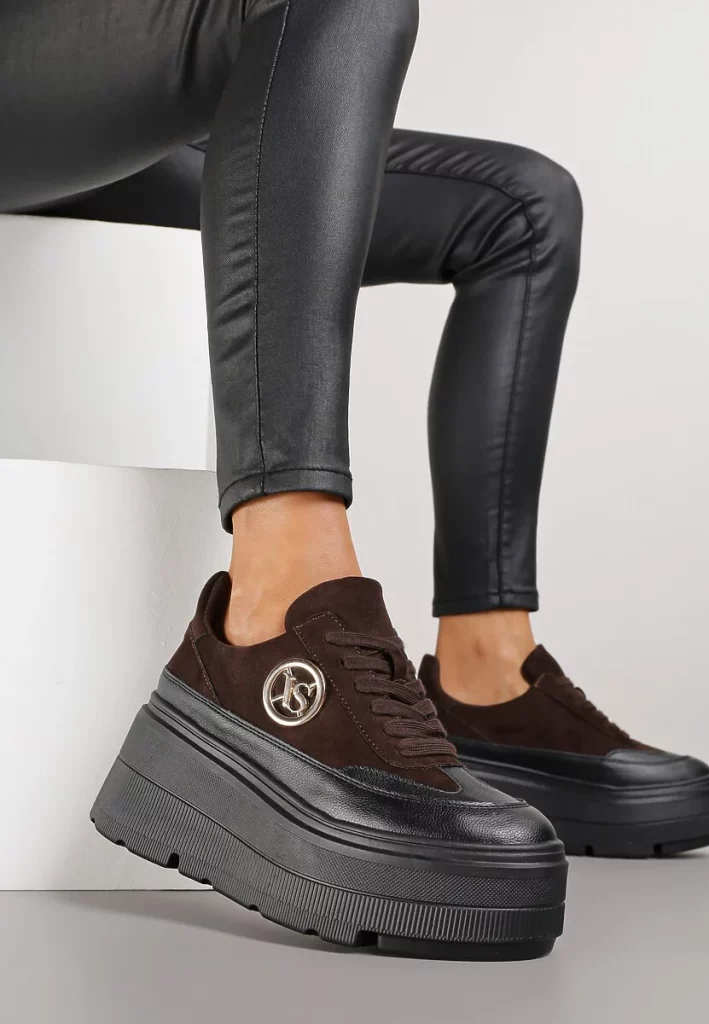 Brązowe buty sneakersy sznurowane na masywnej, chunky podeszwie