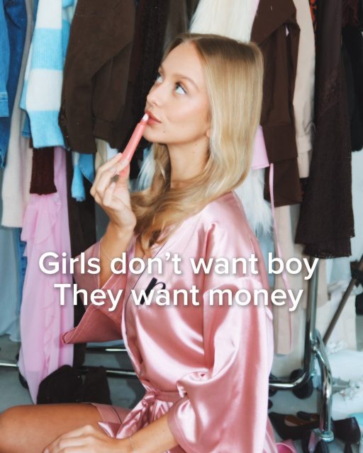 Girls want money.💸
And power colors. 💗
Kolor nie jest dodatkiem.
Jest wyborem.
Shop at renee.pl