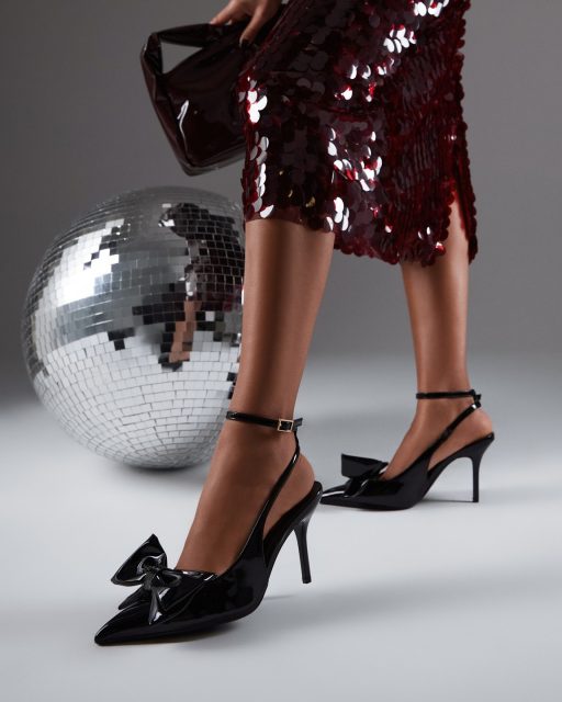 Czas karnawałowy już za rogiem!
Czasem wystarczy para szpilek,
żeby wejść w nowy sezon z odpowiednią energią. ✨
szpilki Velozia: 377814