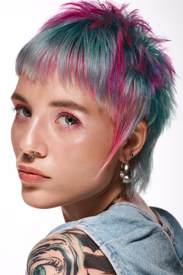 pixie cut pastelowe włosy 2026