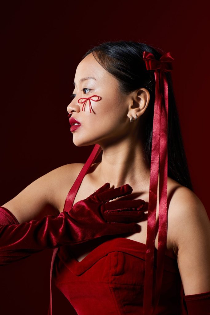 półupięcie z kokardkami fryzury na walentynki